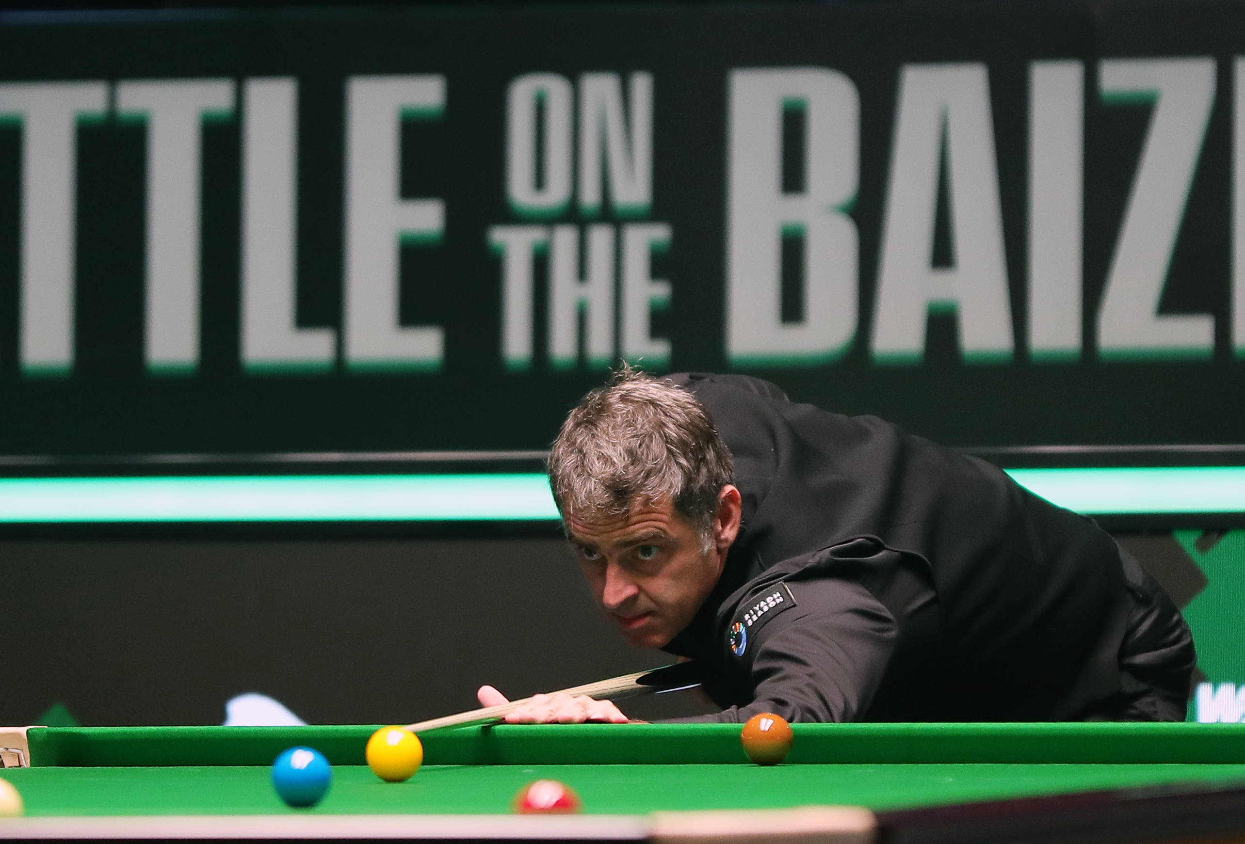 再次展现出 再次展现出