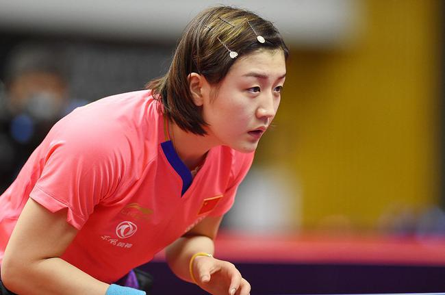 整个周末的 整个周末的